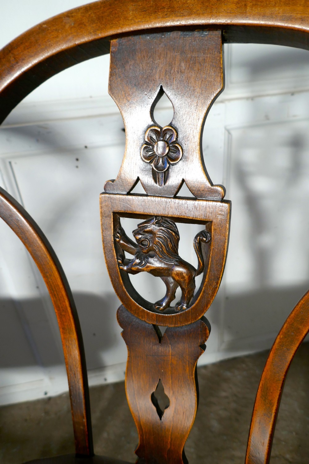 Set of 6 Arts and Crafts Gothic Heraldic Lion Back Windsor Chairs View II