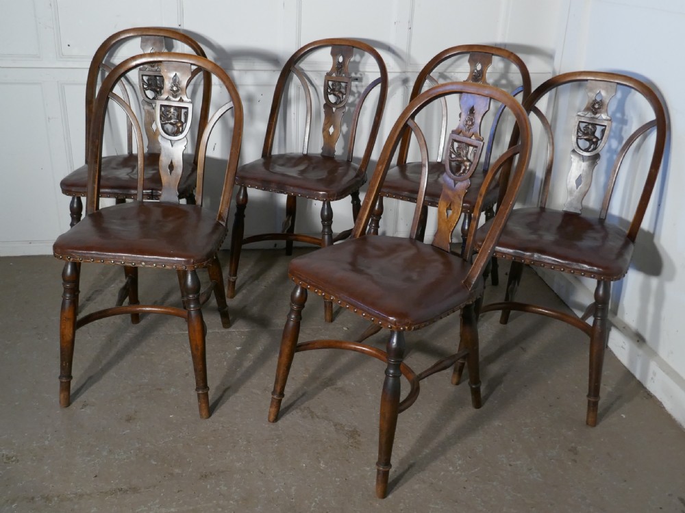 Set of 6 Arts and Crafts Gothic Heraldic Lion Back Windsor Chairs View VI