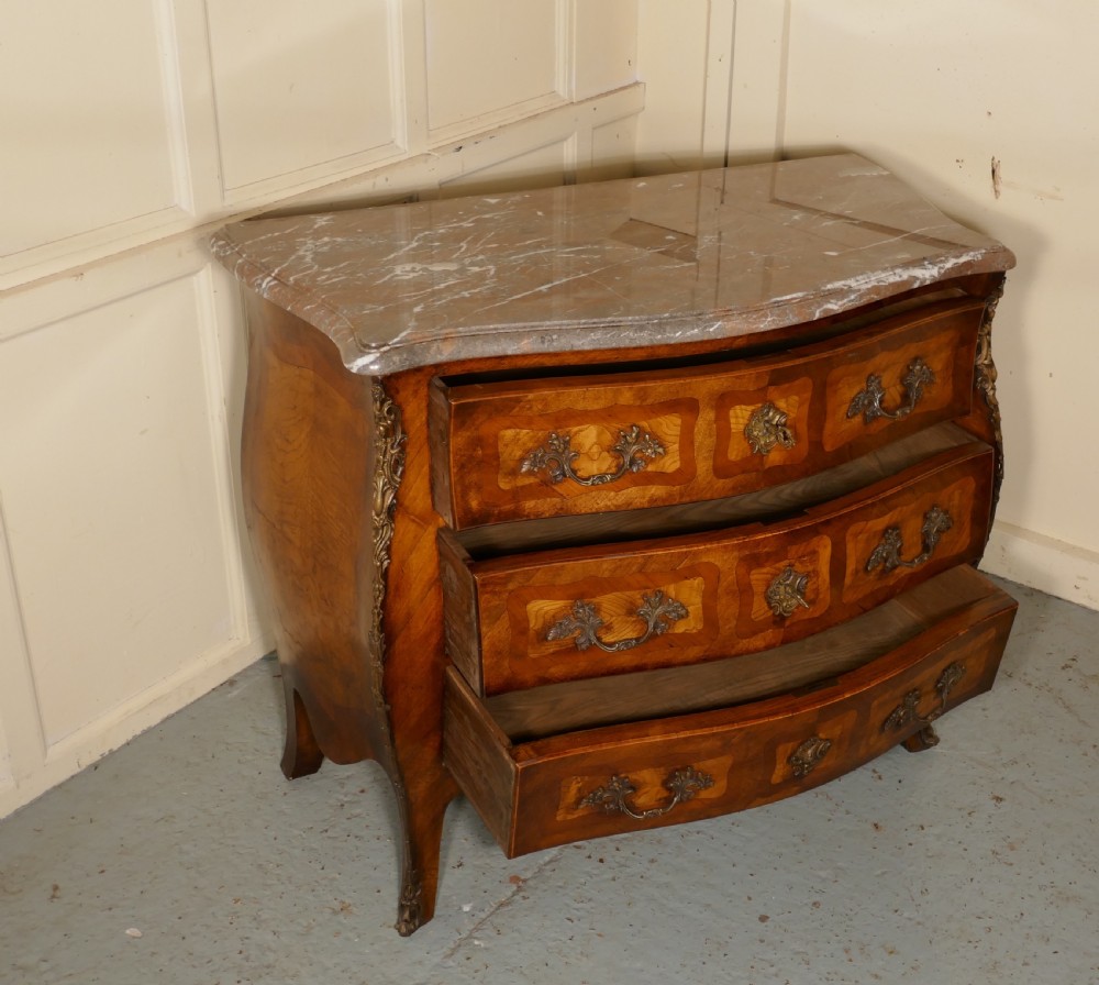 Early 19th century French Bombe Commode Chest of Drawers View V