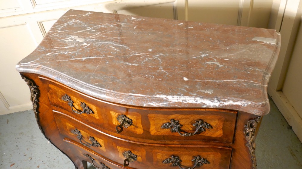 Early 19th century French Bombe Commode Chest of Drawers View IX