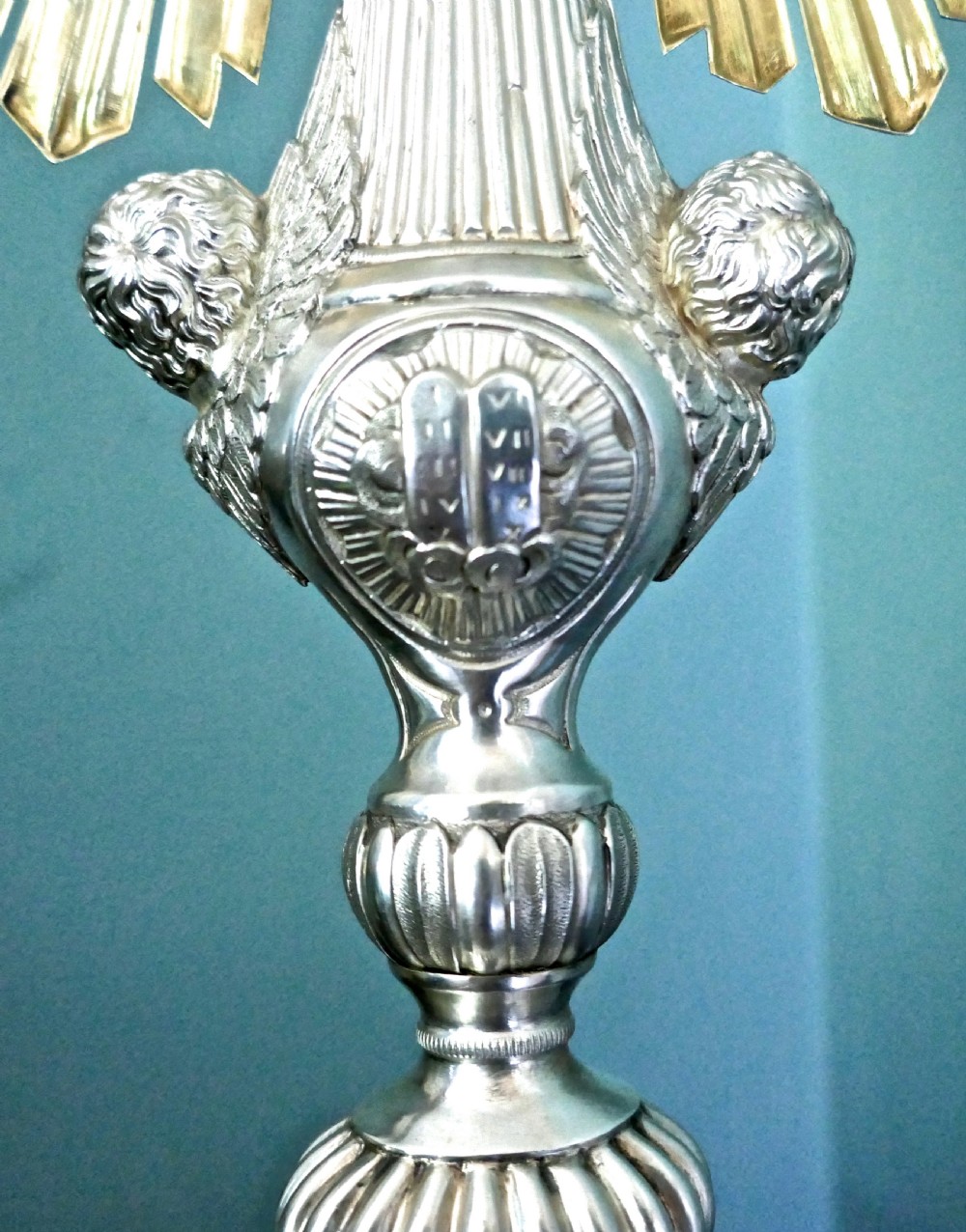 French Sterling Silver & Vermeli Monstrance 1840 decorated with cherubs View V