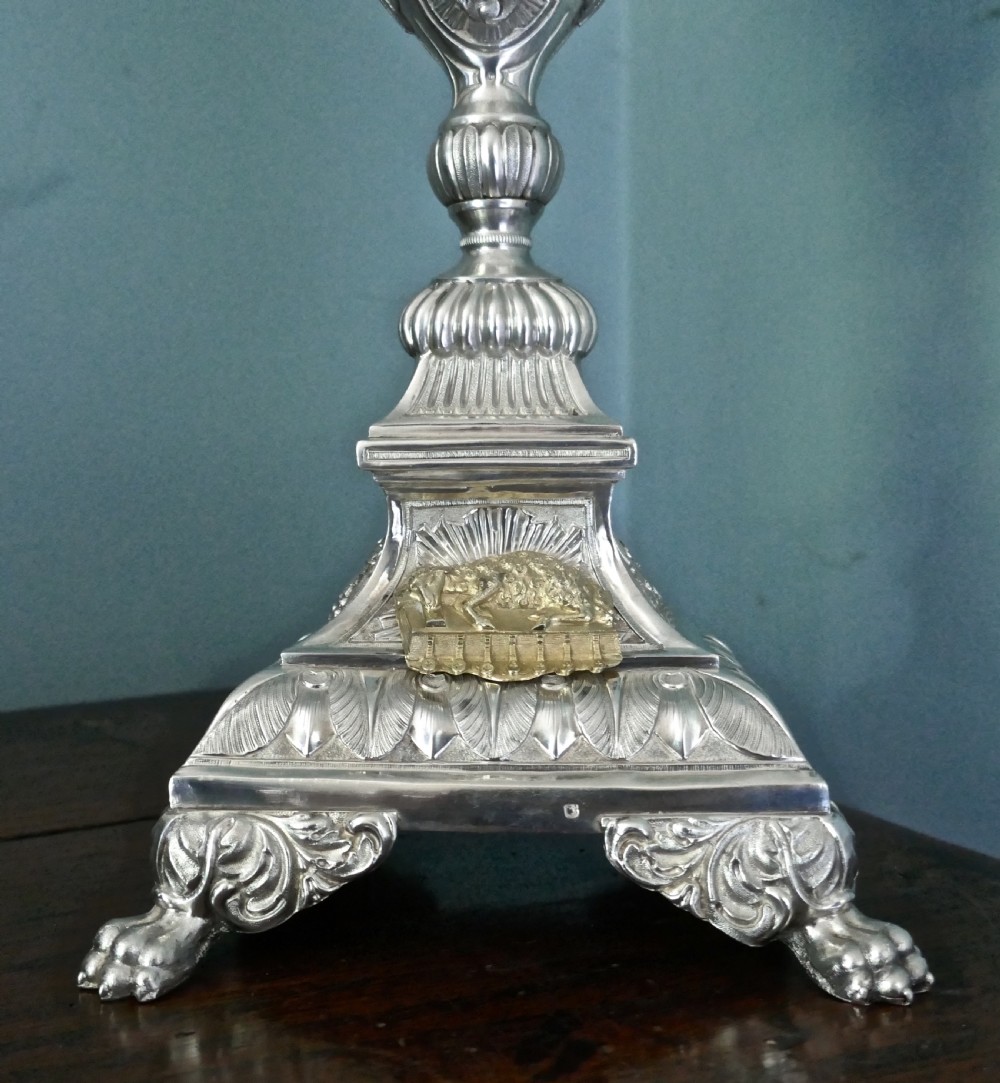 French Sterling Silver & Vermeli Monstrance 1840 decorated with cherubs View IX