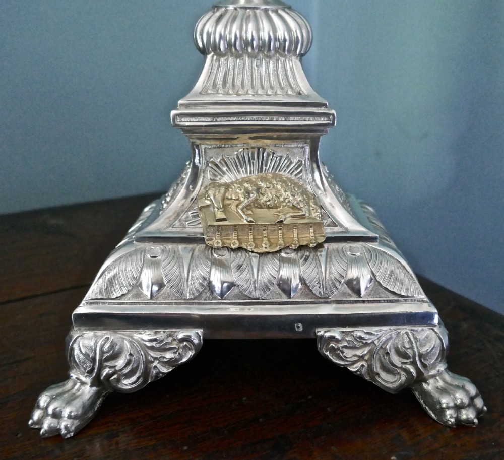 French Sterling Silver & Vermeli Monstrance 1840 decorated with cherubs View XV