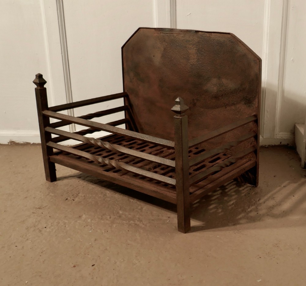 Large Free Standing Fire Basket, Iron Fire Grate