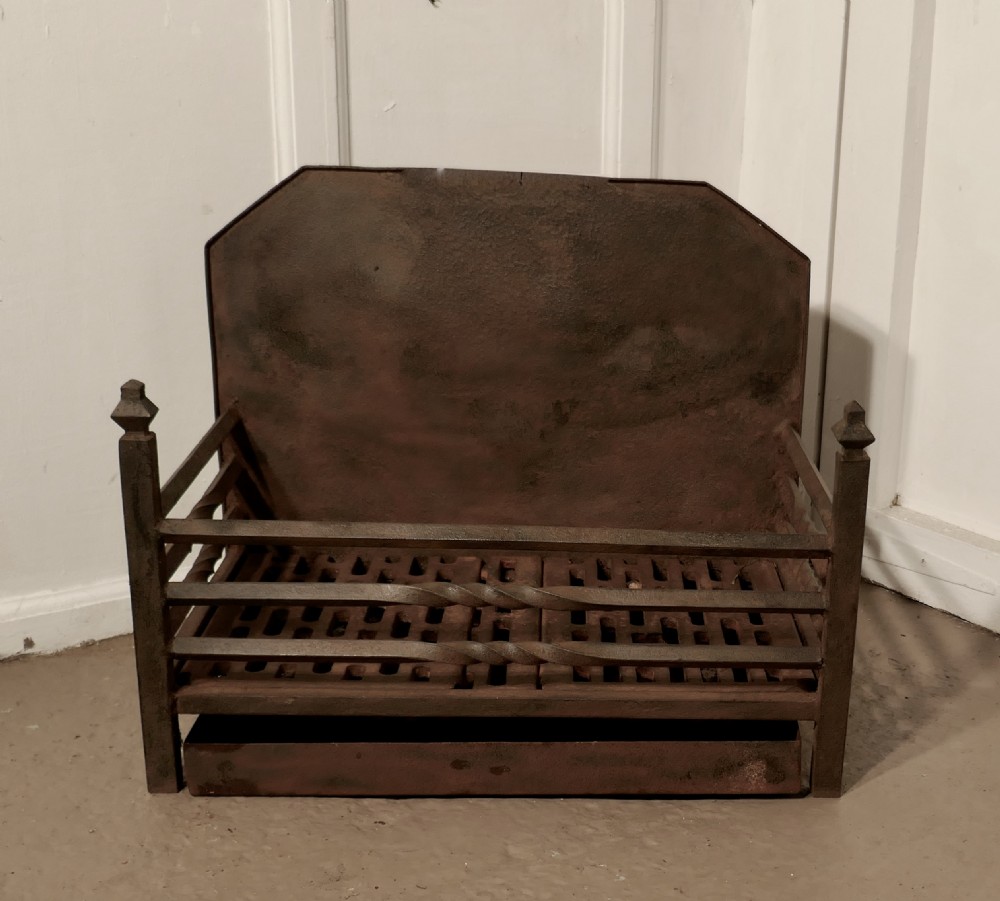 Large Free Standing Fire Basket, Iron Fire Grate View III