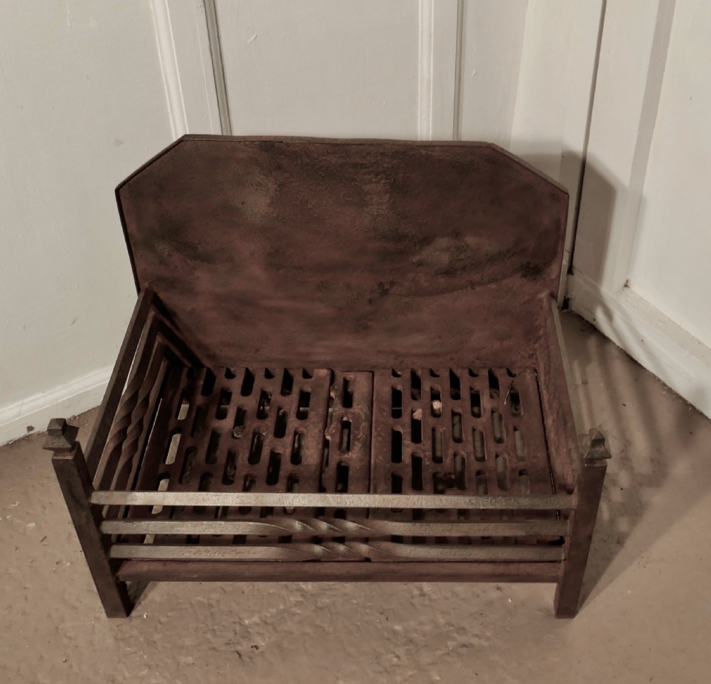 Large Free Standing Fire Basket, Iron Fire Grate View VII