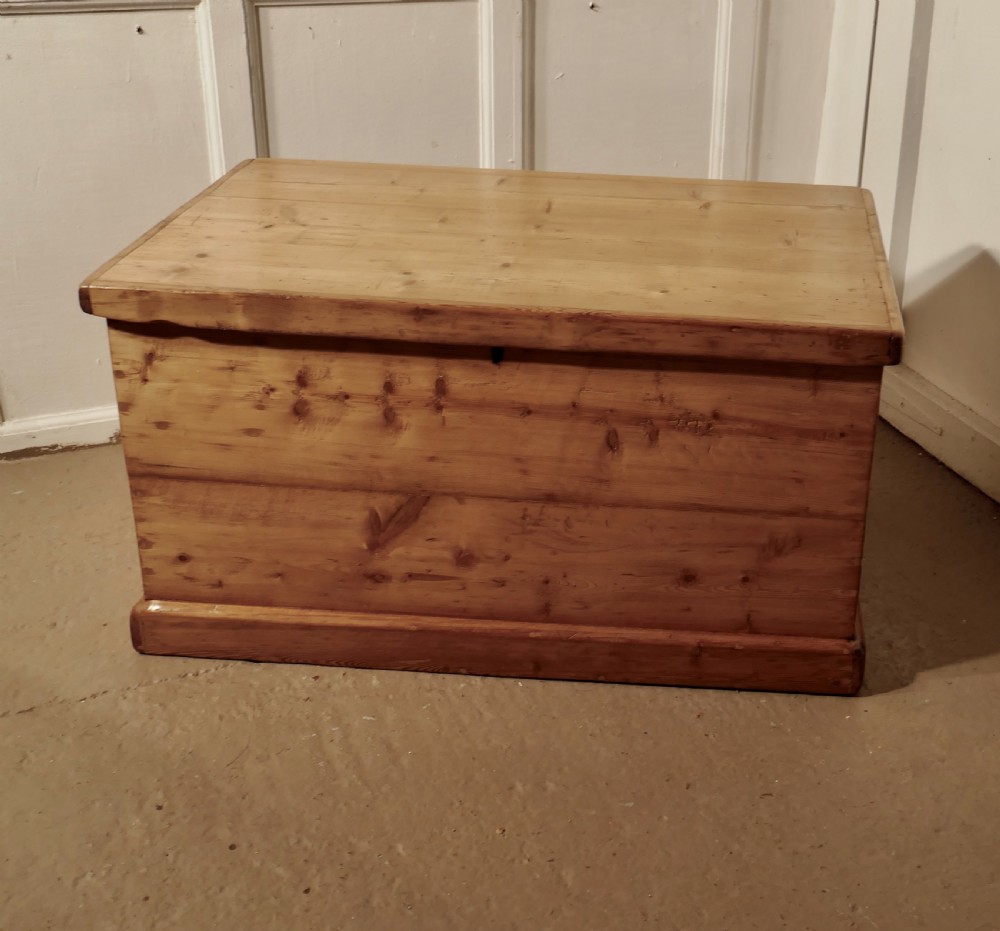 Large Victorian Pine Blanket Box,