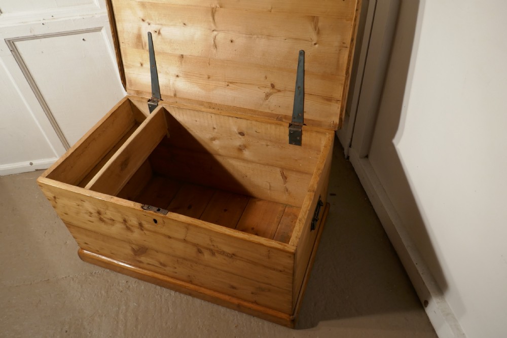 Large Victorian Pine Blanket Box, View II