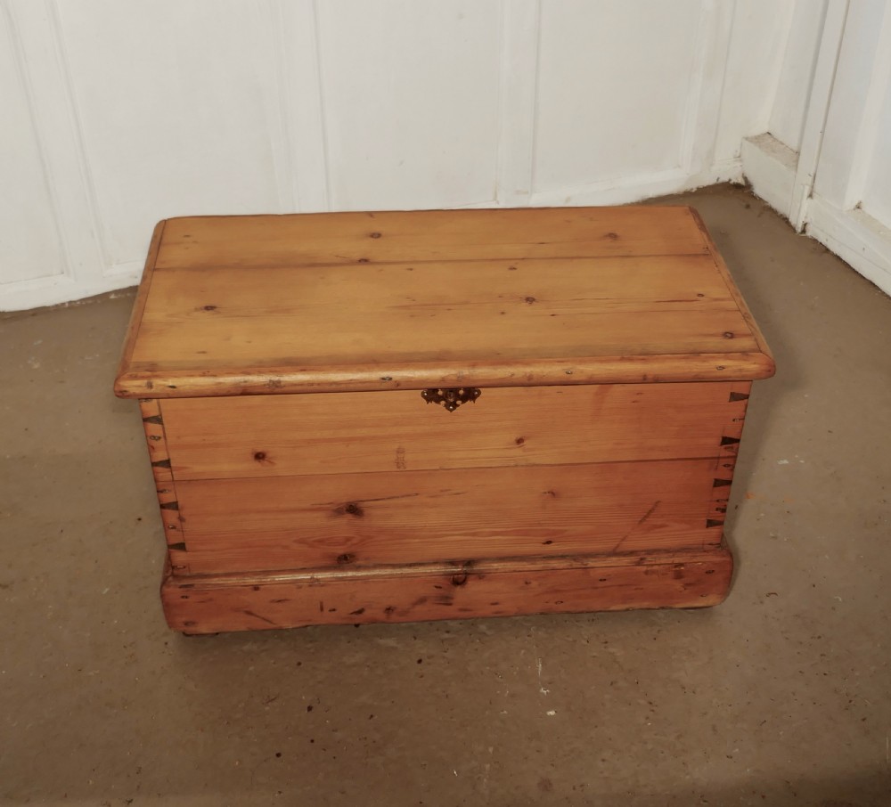 Early Victorian Pine Chest, Blanket Box   View II