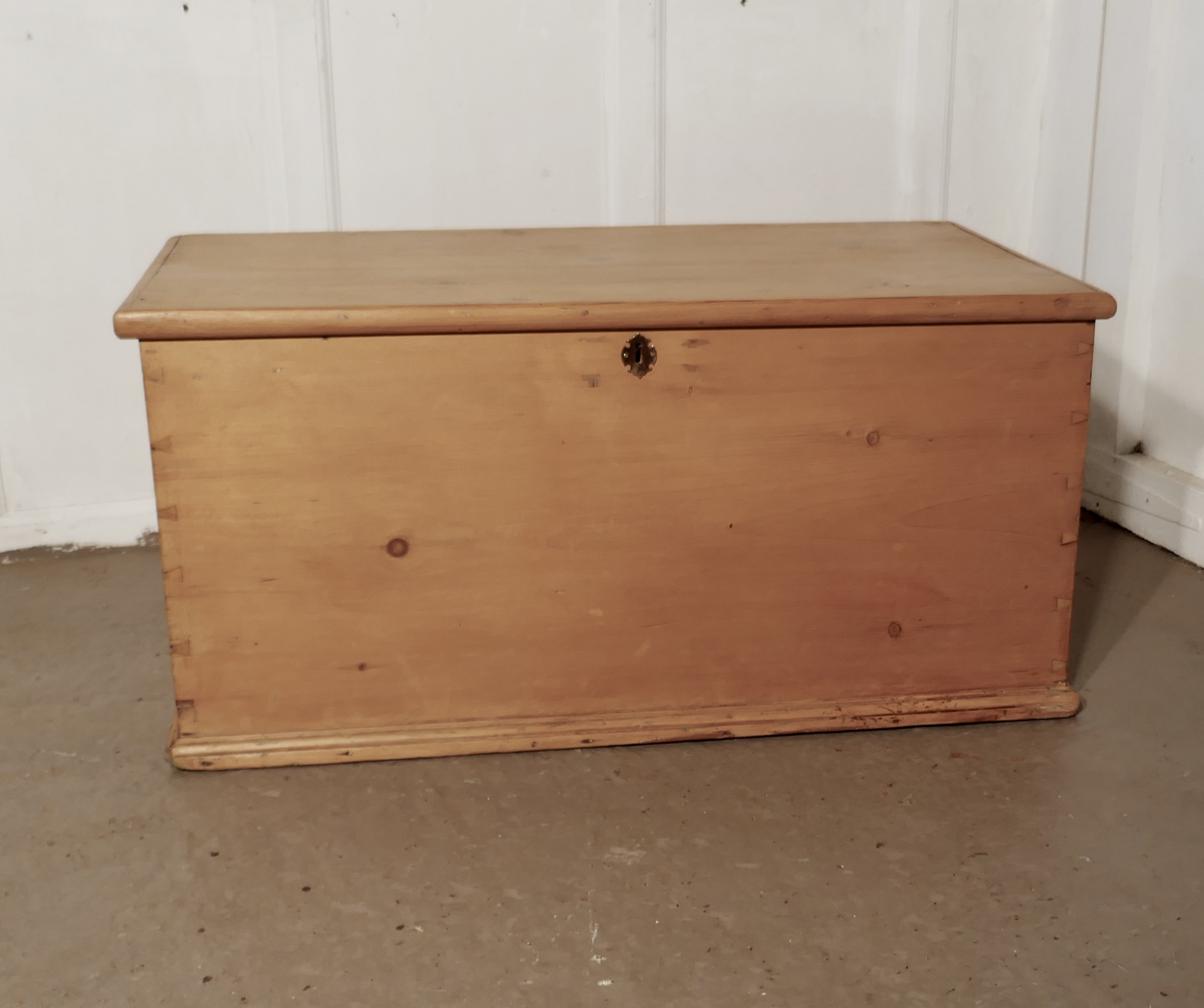 Large Victorian Pine Blanket Box,