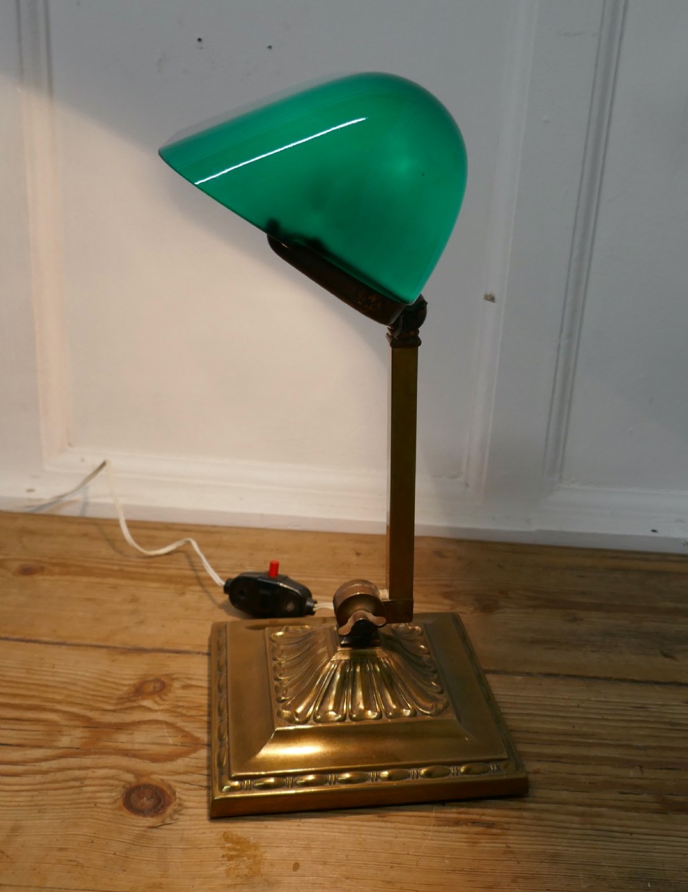 Early 20th Century Brass and Green Glass  Barrister’s Desk Lamp View VII