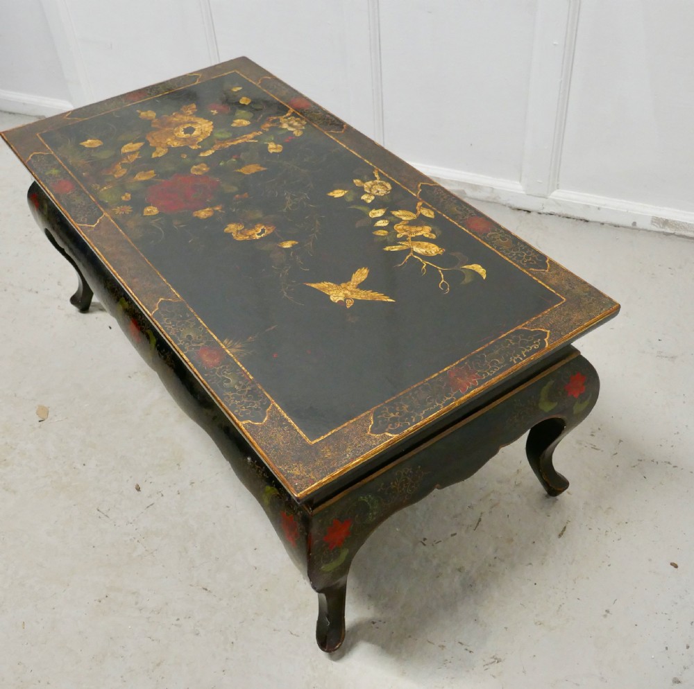 Painted and Lacquered Chinoiserie Coffee Table   View IV