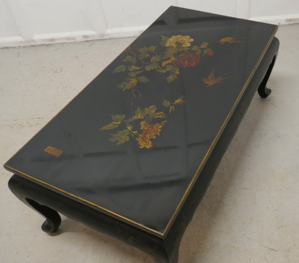 Painted and Lacquered Chinoiserie Coffee Table   View VIII