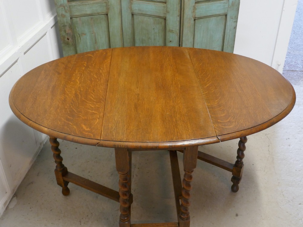 A Good Solid Oak Victorian Gate Leg Table View VII