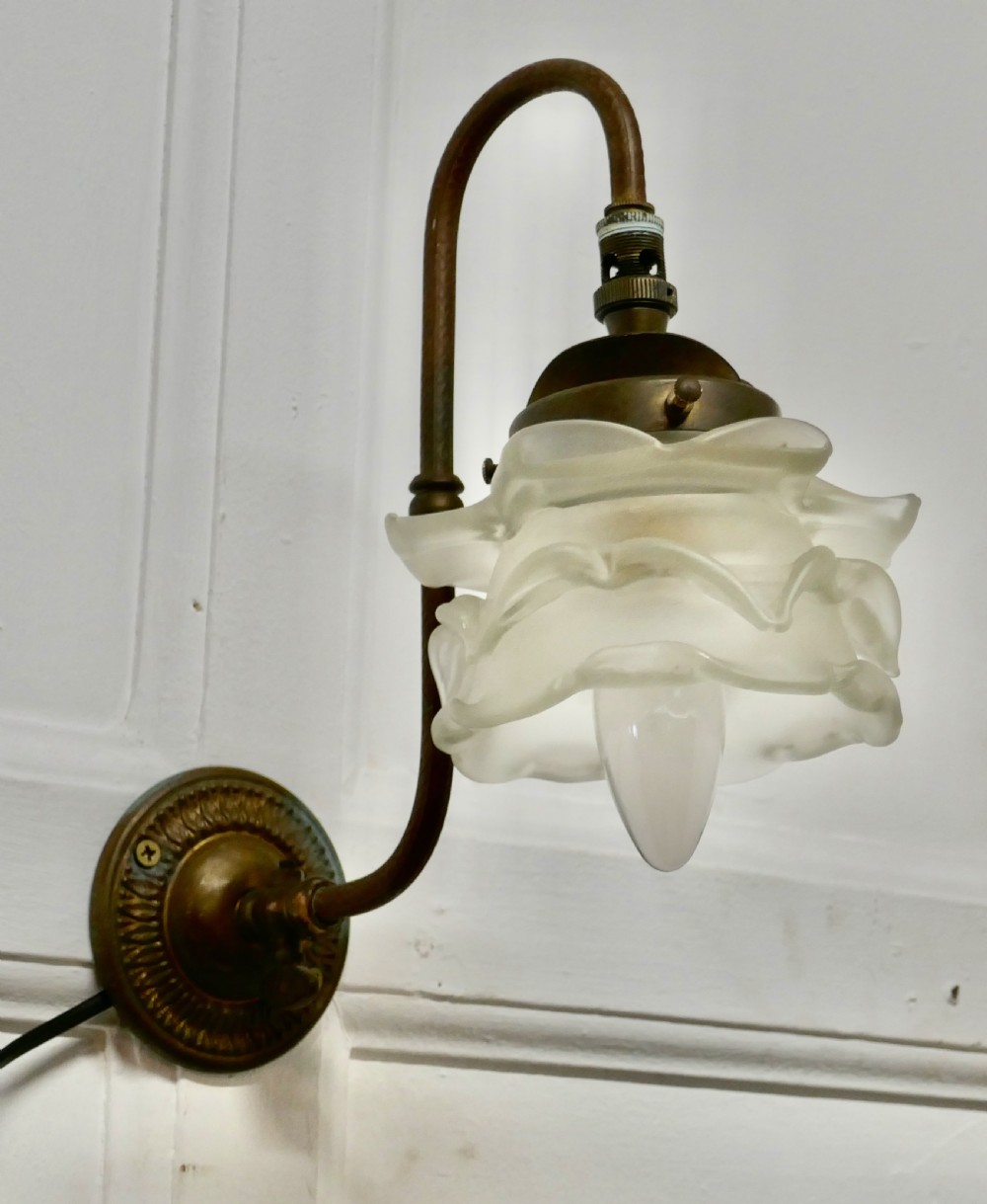  Victorian Wall Light with Flower Shade View VII