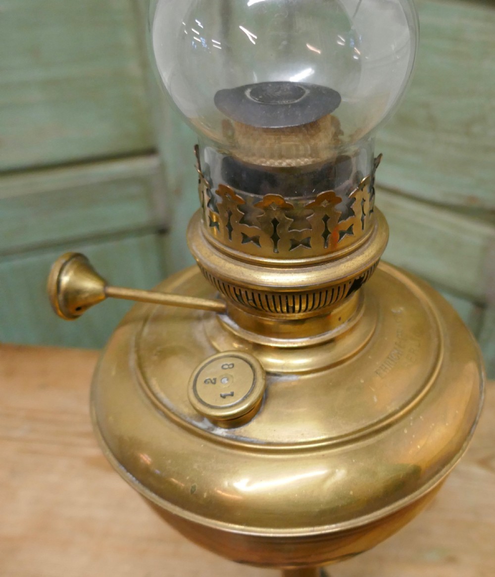 German Brass Oil Lamp by FHRICH GRIFTZ, BERLIN View III