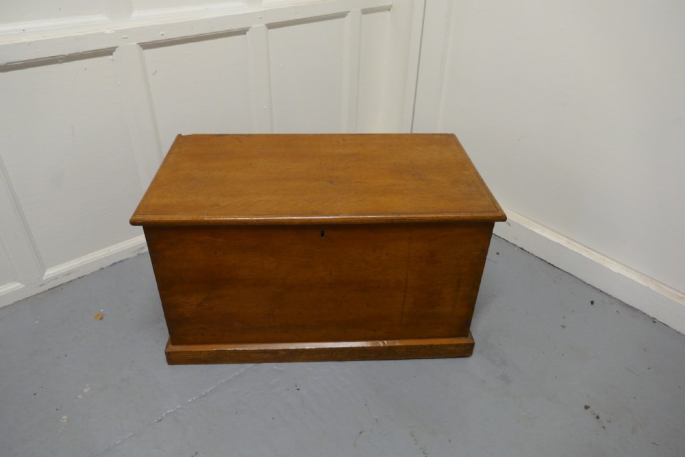 Georgian Golden Finish Oak, Pine Blanket Chest View II