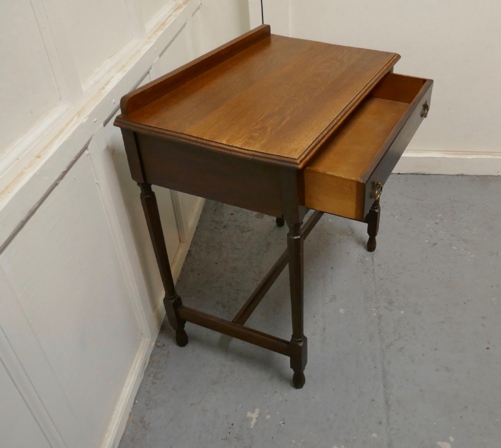 Good 19th Century Oak Writing Table Writing Table View IV