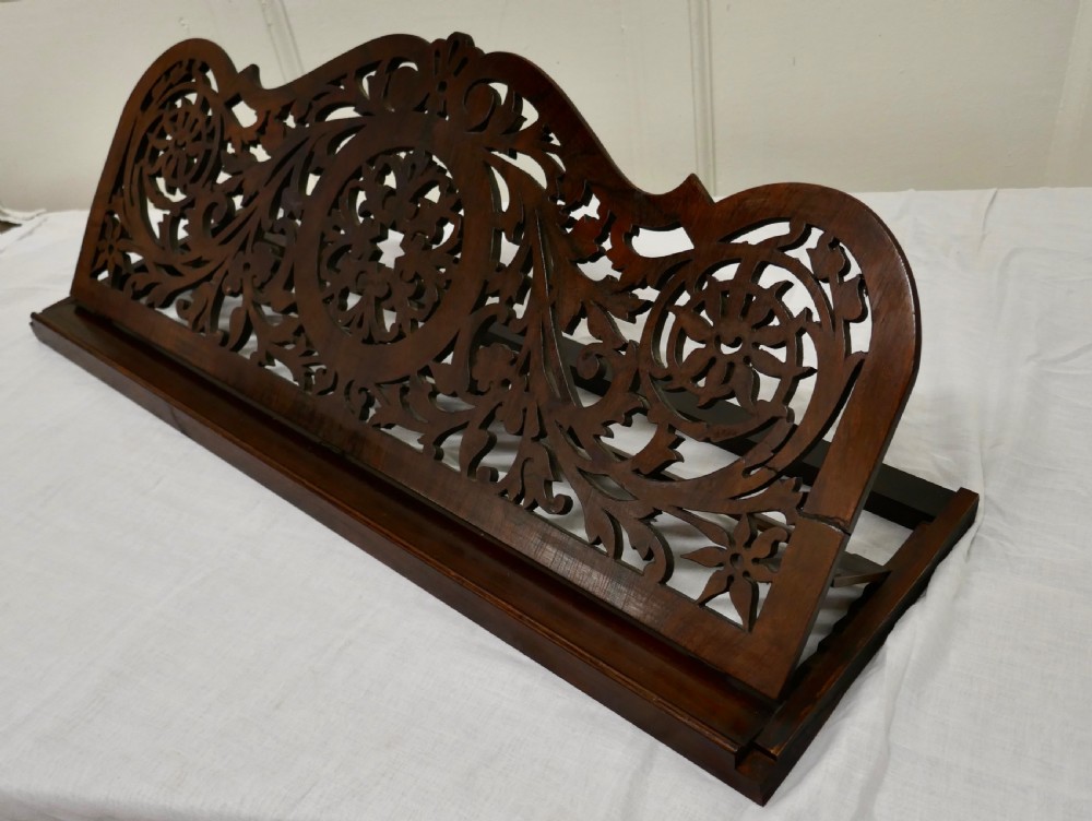Adjustable Fretwork Mahogany Book Rest, Lutrin