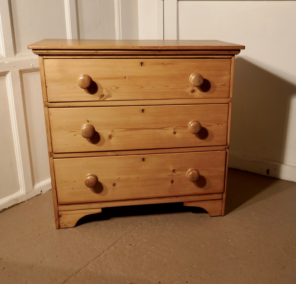 Victorian Stripped Pine Chest of Drawers 