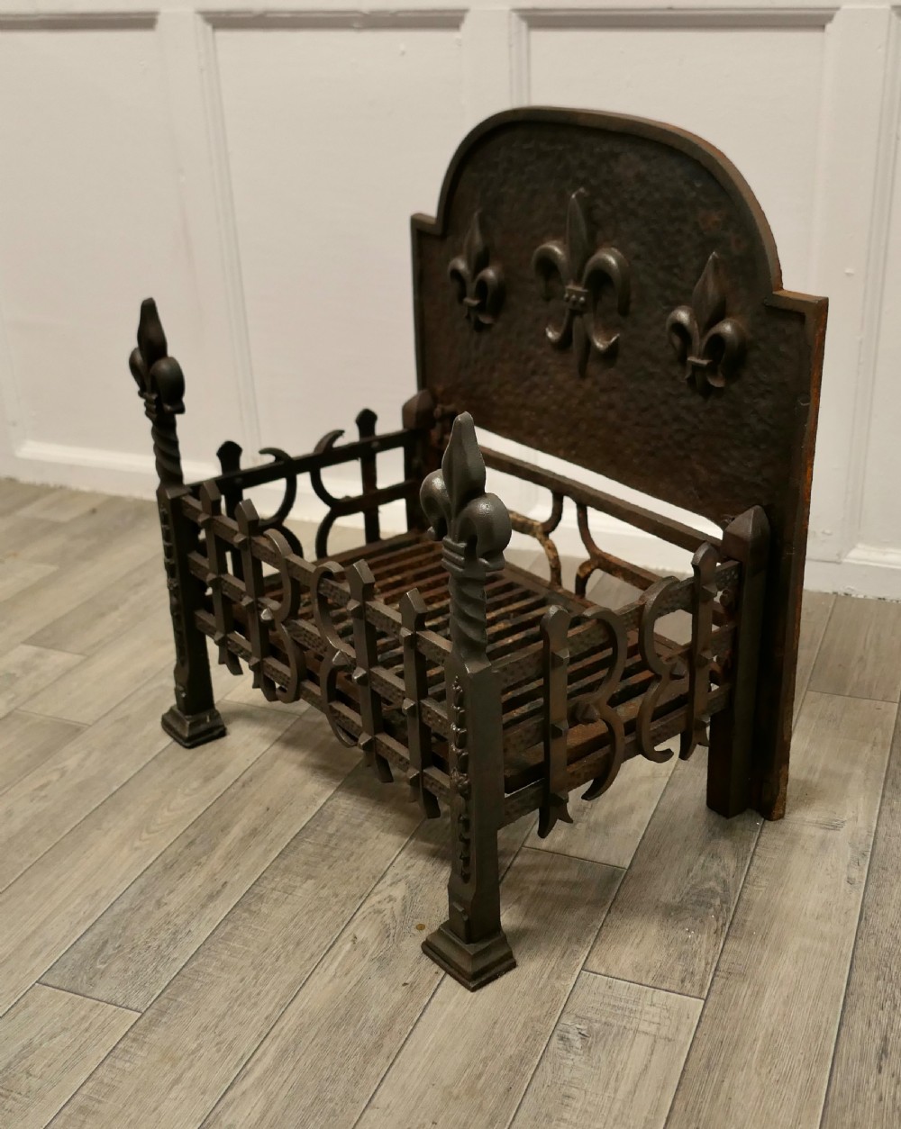 Large Free Standing Fire Grate with Fireback View VI