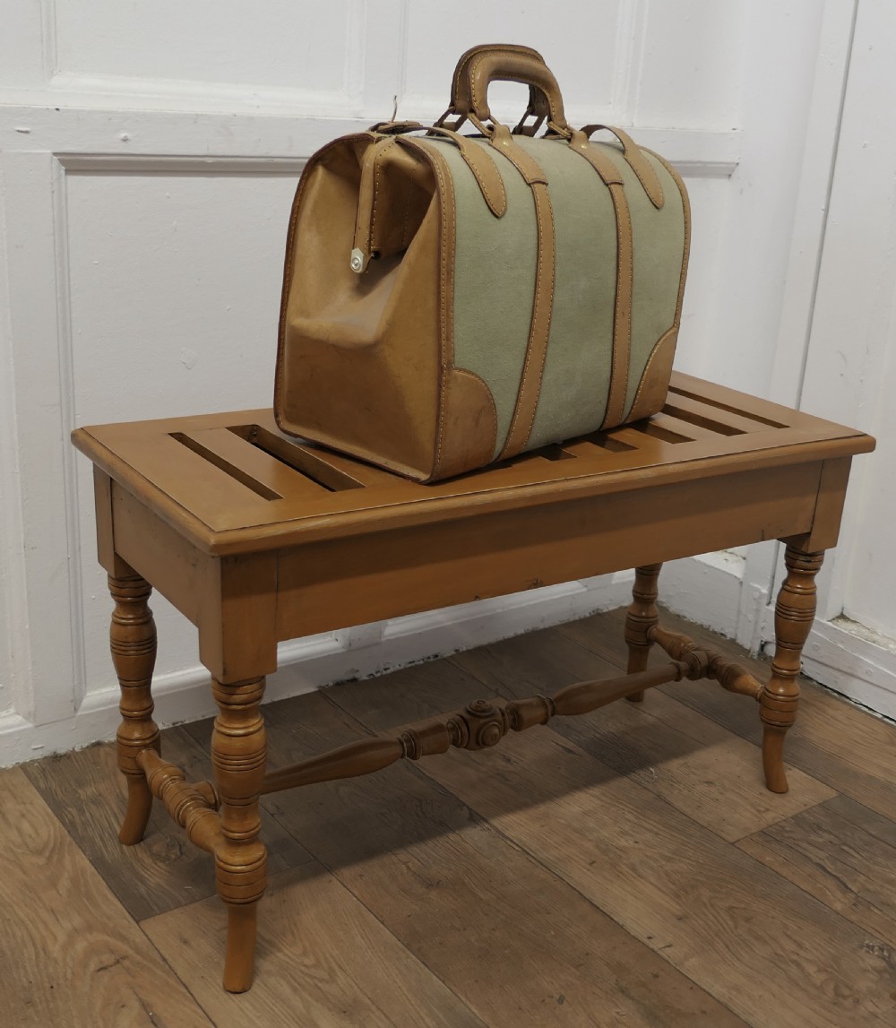 Arts and Crafts Oak Luggage Rack, Suitcase Stand View III