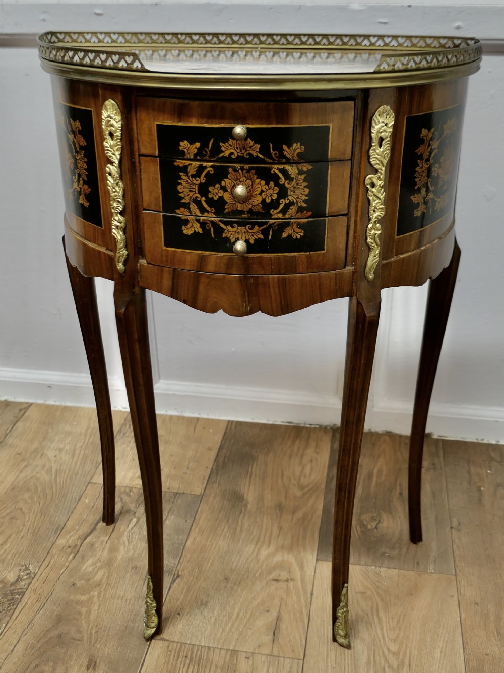 A Pair of French 19th Century Leaf Design Small Side Tables or Bedside Cabinets   View VI