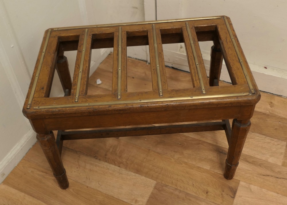 Arts and Crafts Golden Oak and Brass Luggage Rack, Suitcase Stand View II