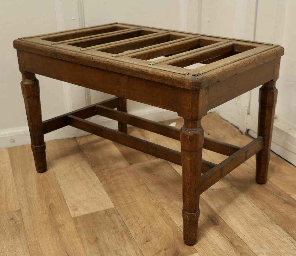Arts and Crafts Golden Oak and Brass Luggage Rack, Suitcase Stand View III