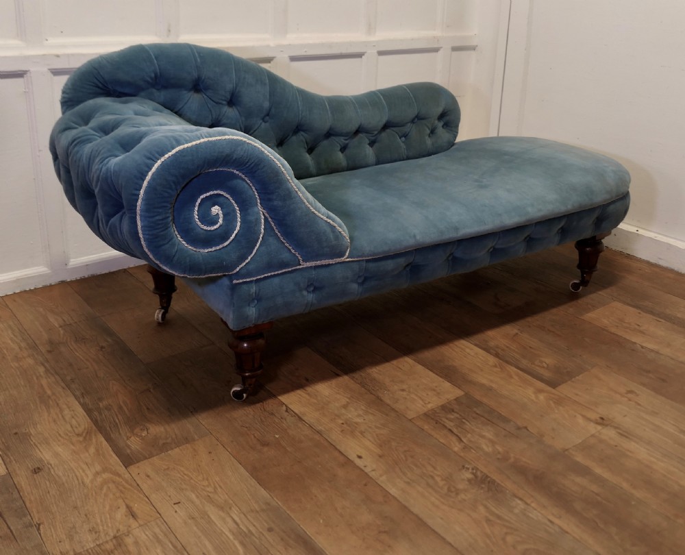 Very Stylish Victorian Velvet Chaise Longue or Day Bed View V