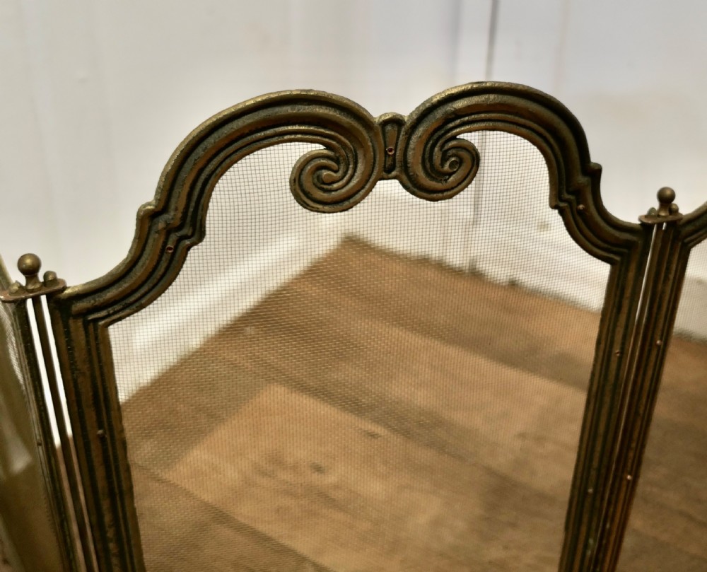 Unusual 4 Fold French Brass Fire Guard  View V