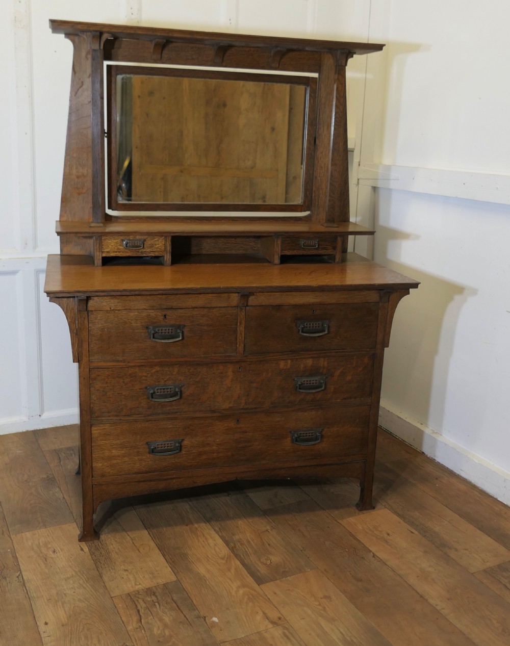 Arts and Crafts Oak Dressing Chest  