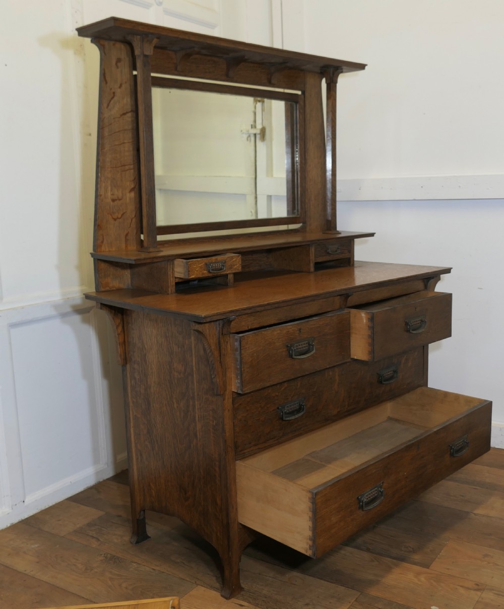 Arts and Crafts Oak Dressing Chest   View VI