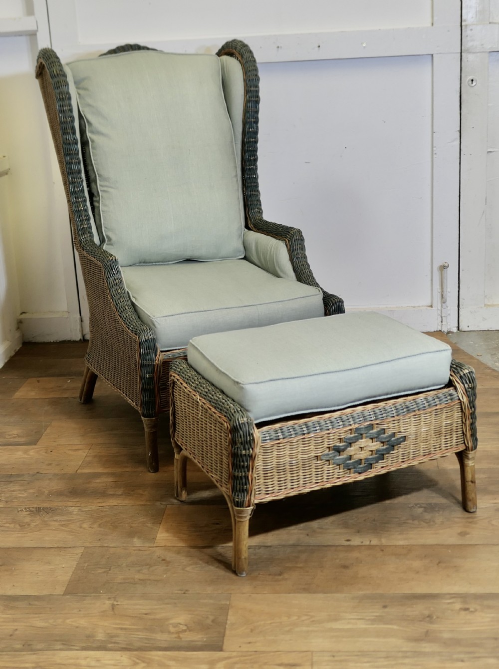 Superb Plantation Chair with Matching Foot Stool 