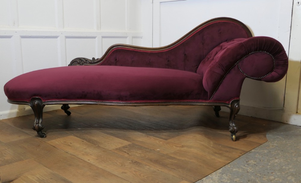 Superb Early Victorian Chaise Longue or Day Bed