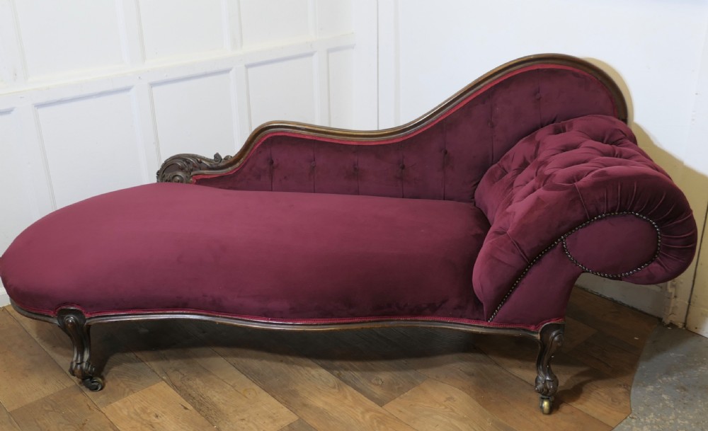Superb Early Victorian Chaise Longue or Day Bed View III