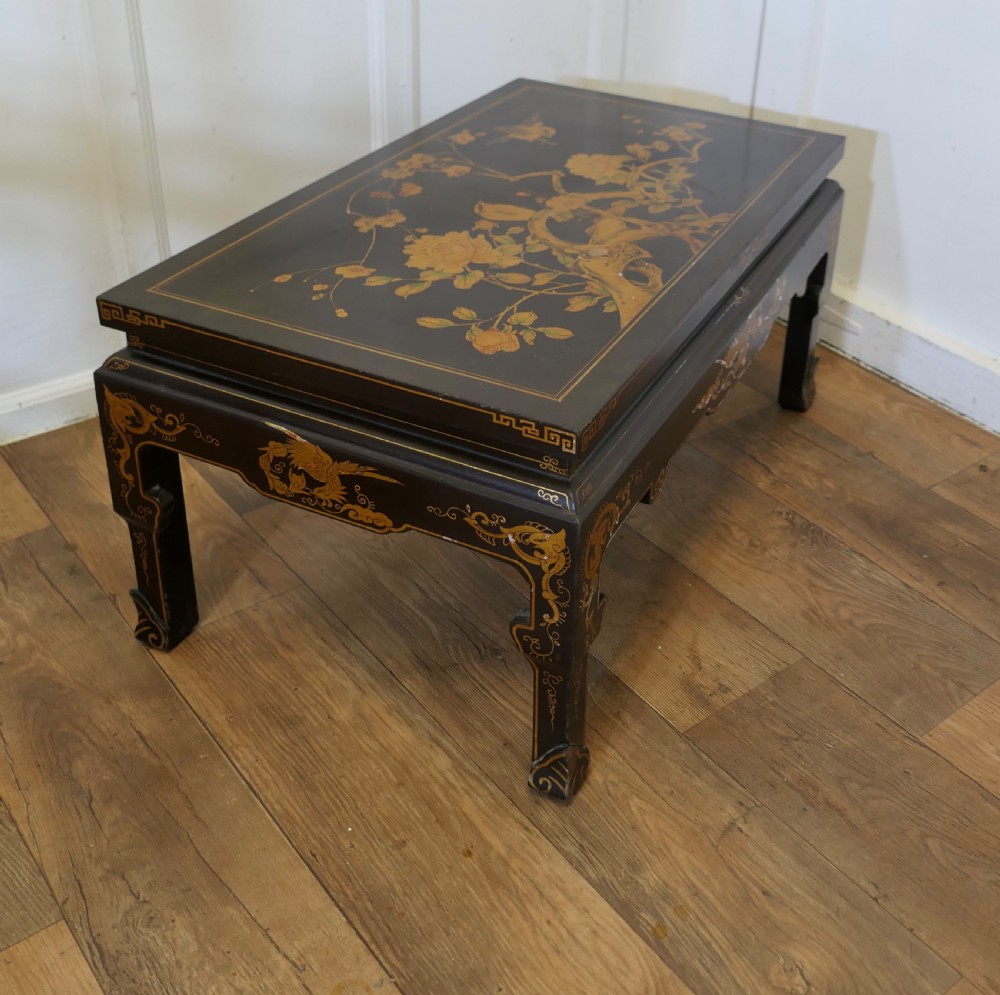 Painted and Lacquered Chinoiserie Coffee Table   View VII