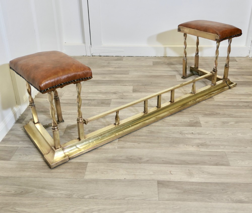 Good Quality Brass and Tan Leather Club Fender View VI