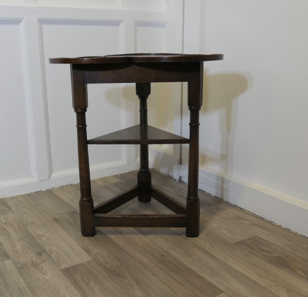 Irish Oak Clover Leaf Table with Undertier View II