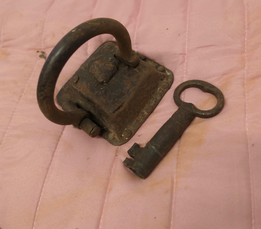 17th Century French Iron Prisoner Shackles with Locks and Keys View VII