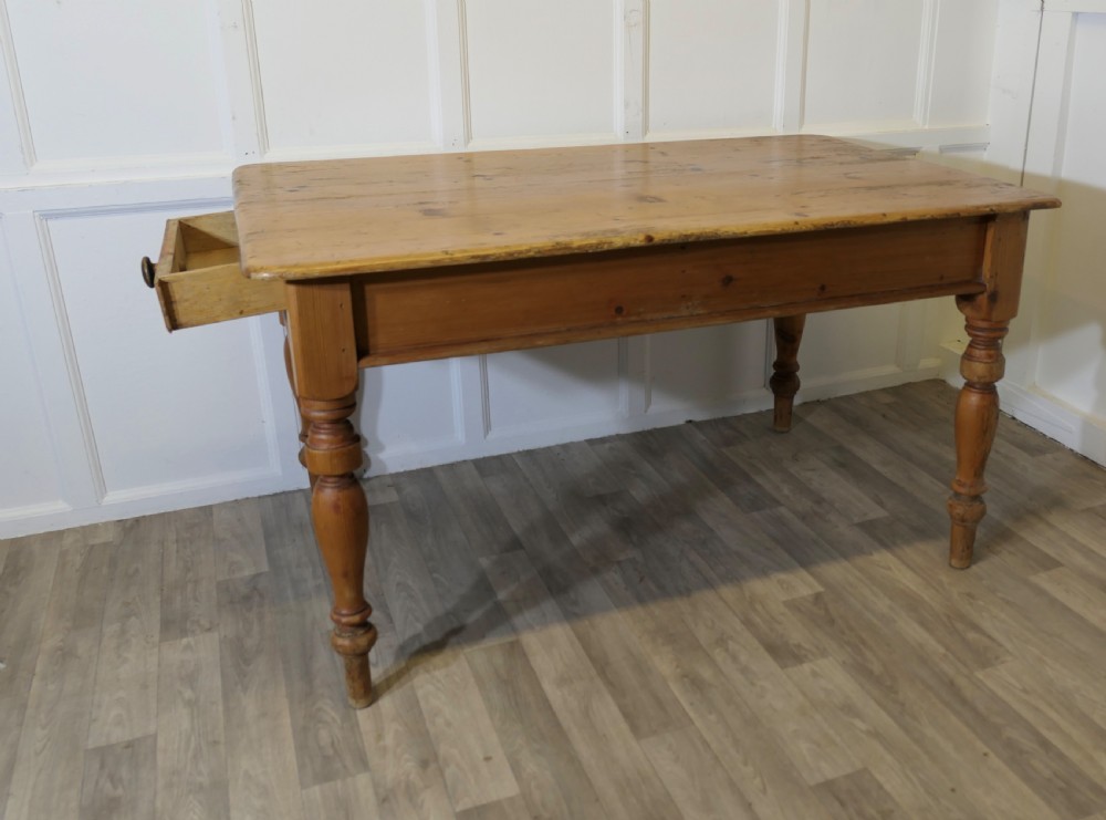 Good Sturdy Pine Farmhouse Kitchen Table View V