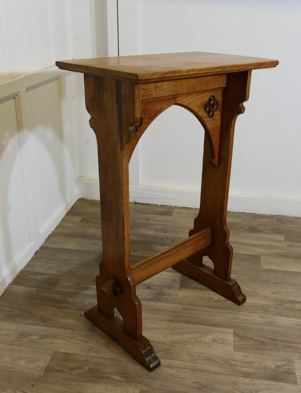 Arts and Crafts Golden Oak Podium, Restaurant Reception Greeter  View III