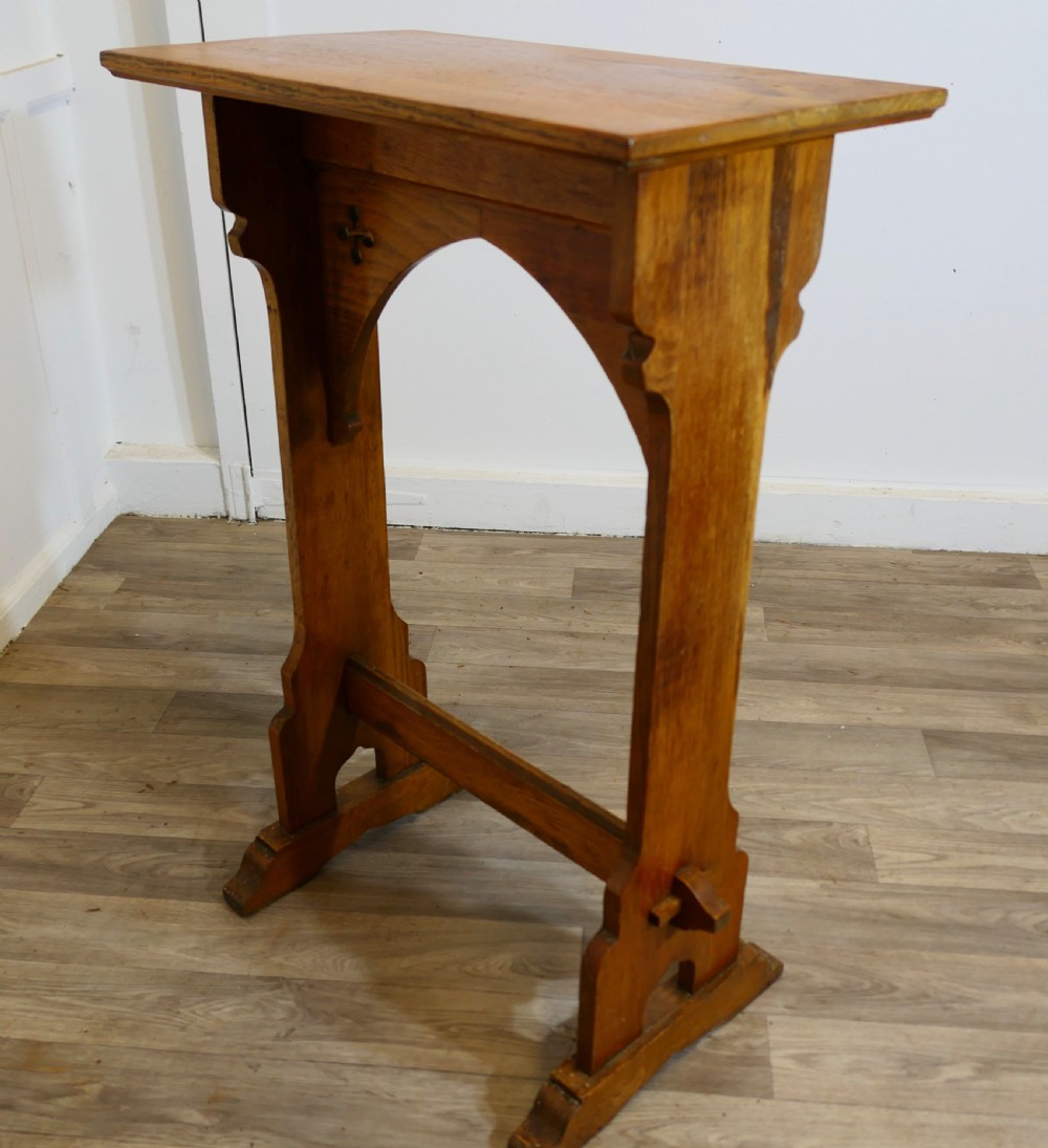 Arts and Crafts Golden Oak Podium, Restaurant Reception Greeter  View VI
