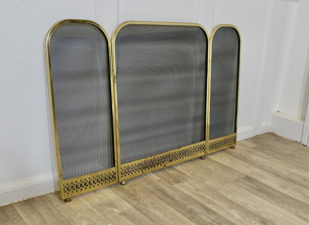 Folding Brass Fire Guard, Spark Guard  View VII