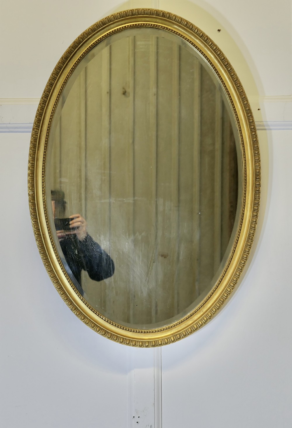 Superb Decorative Large Oval Gilt Wall Mirror