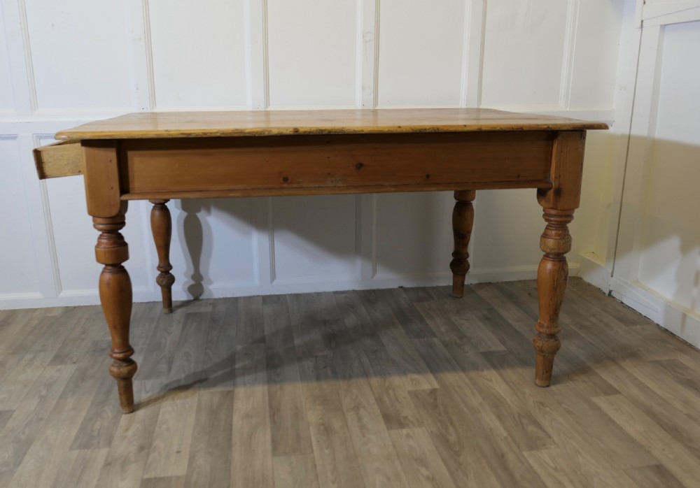 Good Sturdy Pine Farmhouse Kitchen Table View V