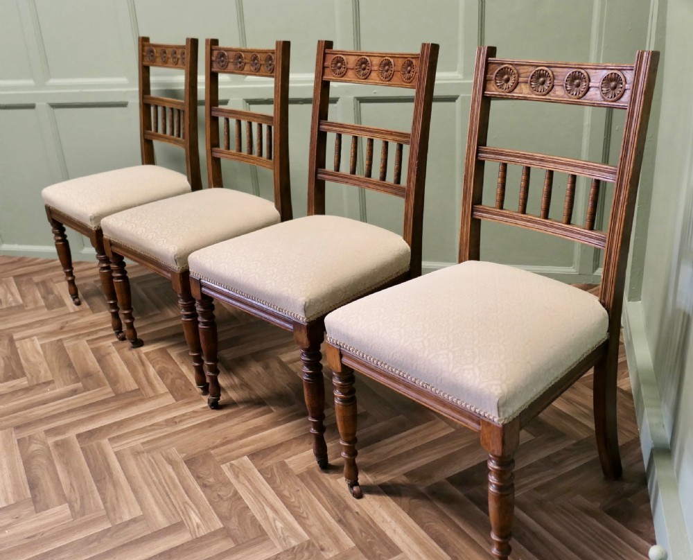 Set of 4 Arts and Crafts Carved Oak Dining Chairs View VI