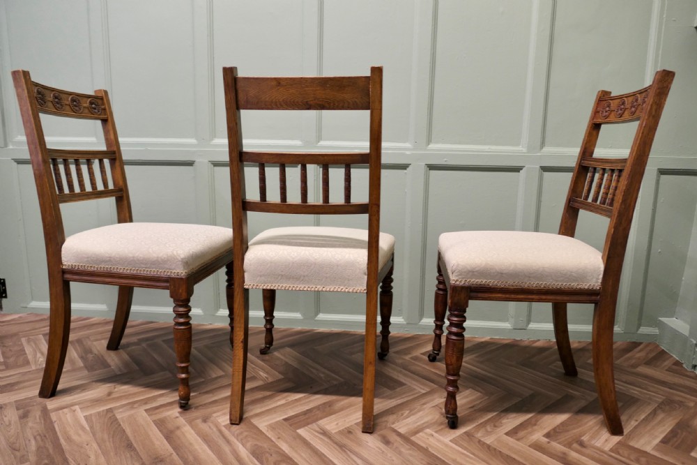 Set of 4 Arts and Crafts Carved Oak Dining Chairs View VIII