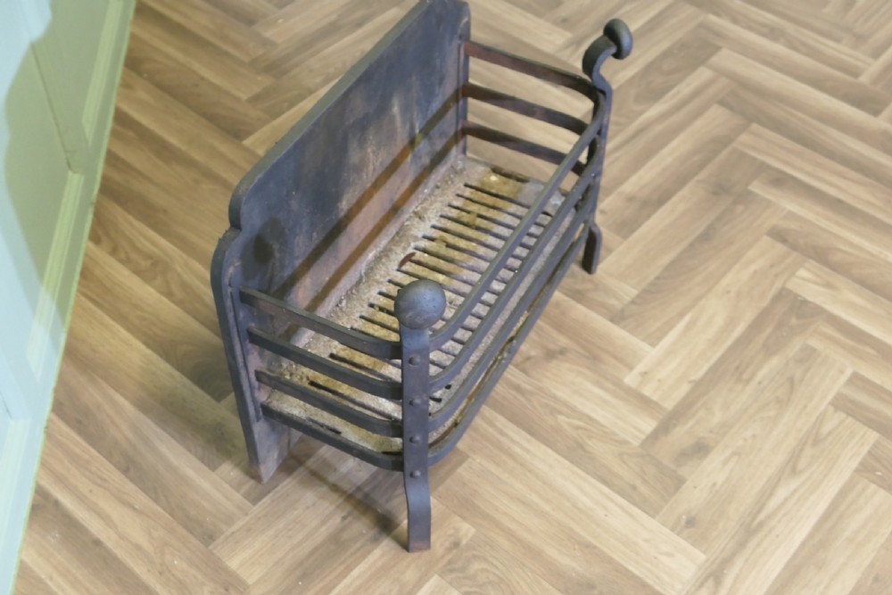 Free Standing Fire Basket, Iron Fire Grate View VI