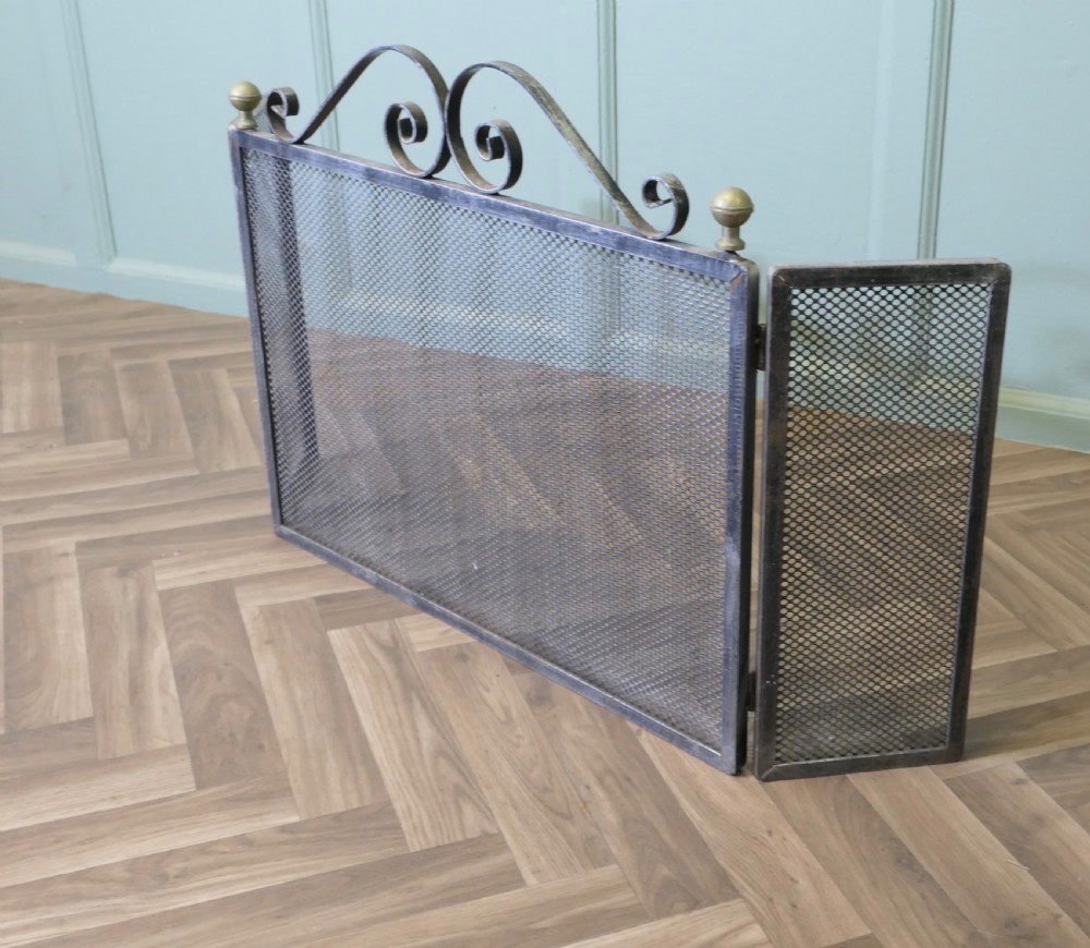 Unusual Very Heavy Iron Fire Guard 